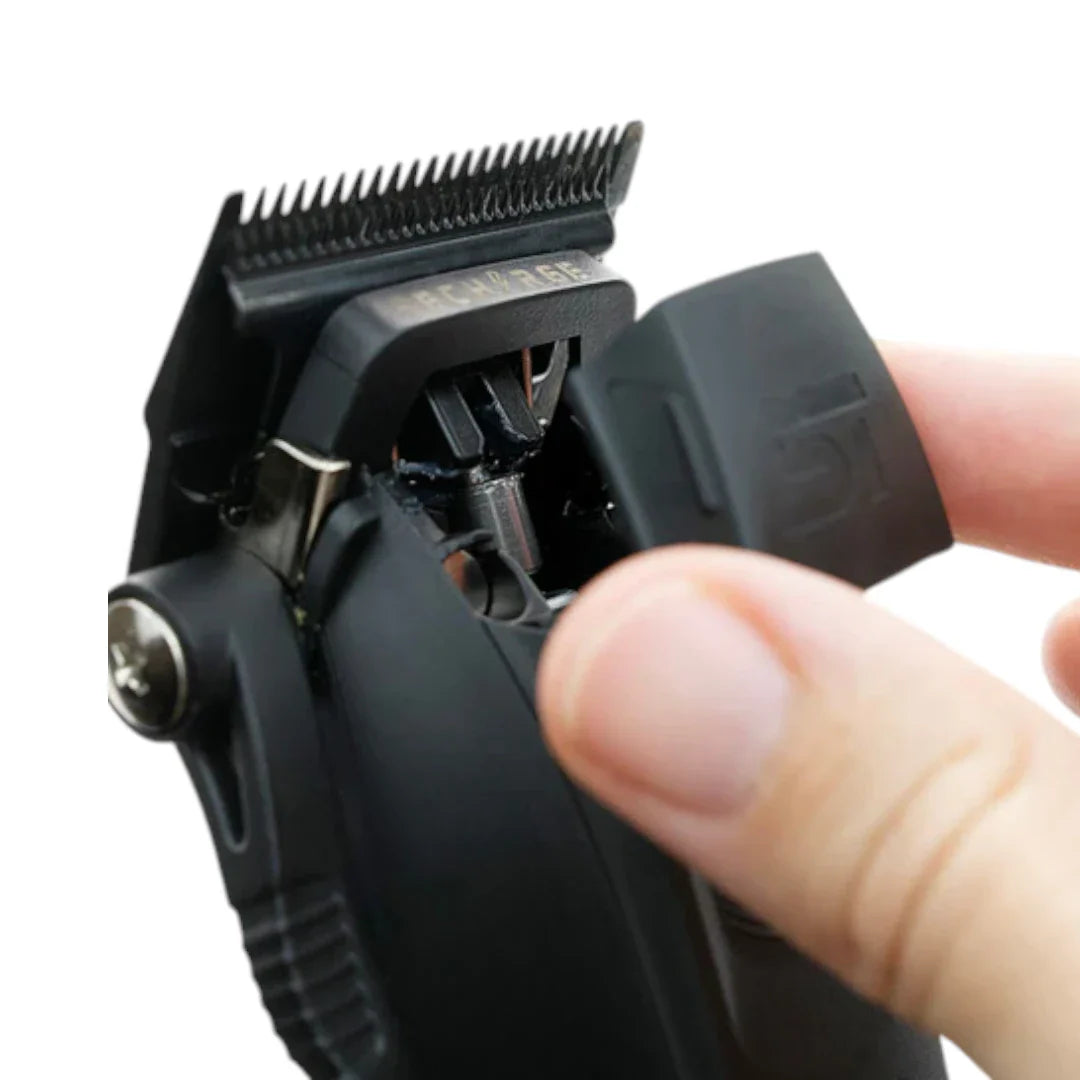 Clipper Supreme Trimmer Recharge Black